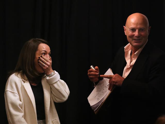 Magic show London — Roberto Forzoni performing at private corporate event